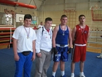 Na pobjedničkom postolju gledajući s lijeva prema desno u kategoriji +80 kg: Petar Plazibat (brončana medalja, "BK Klis" - Klis), Marin Marinčić (brončana medalja, "BK Sesvete" - Sesvete), Karlo Pick (srebrena medalja, "BK Gladijator" - Zagreb) i Josip Granić (zlatna medalja, "BK Sv.Duje" - Split). Nacionalno prvenstvo Hrvatske za kadete od 06. do 09. svibnja 2009. godine; Omišalj (otok Krk).  - Boksački klub Sveti Duje Split