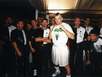 Pred borbu za svjetsku titulu po WBC verziji protiv Lennox Lewisa dana 28. rujna 1998. godine u Sjedinjenim Američkim Državama.  - Boksački klub Sveti Duje Split